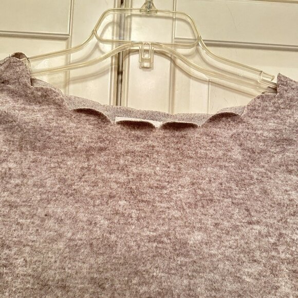 THML Anthropologie Womens Scalloped Top Beige‎ Neutral Small - Picture 2 of 9